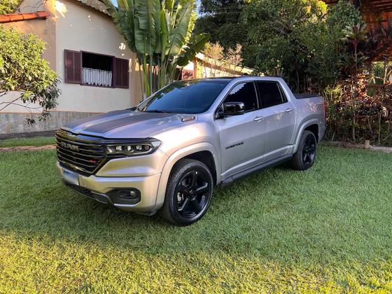RAM RAMPAGE 2.0 HURRICANE 4 TURBO GASOLINA R/T 4X4 AUTOMÁTICO